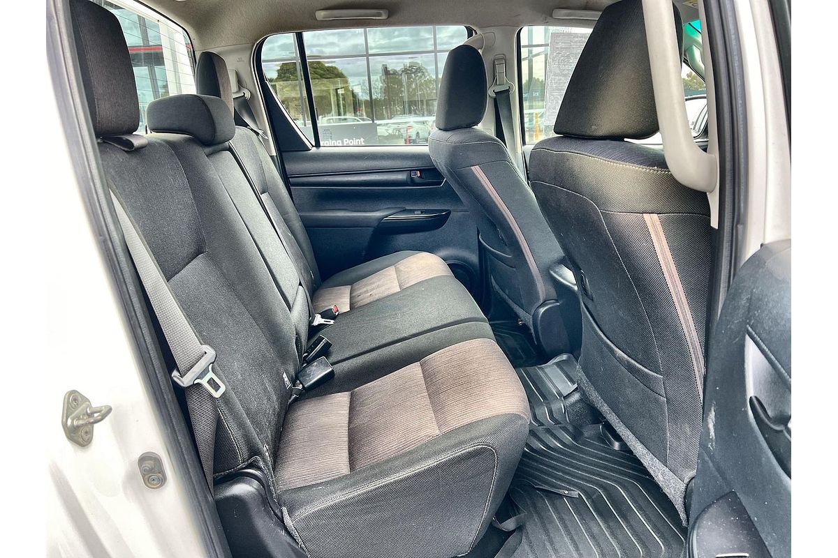 2018 Toyota Hilux SR GUN126R 4X4