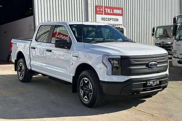 2023 Ford F-150 Lightning Pro 4X4