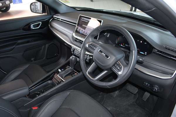 2023 Jeep Compass S-Limited M6