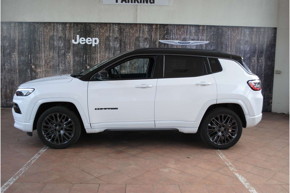 2023 Jeep Compass S-Limited M6