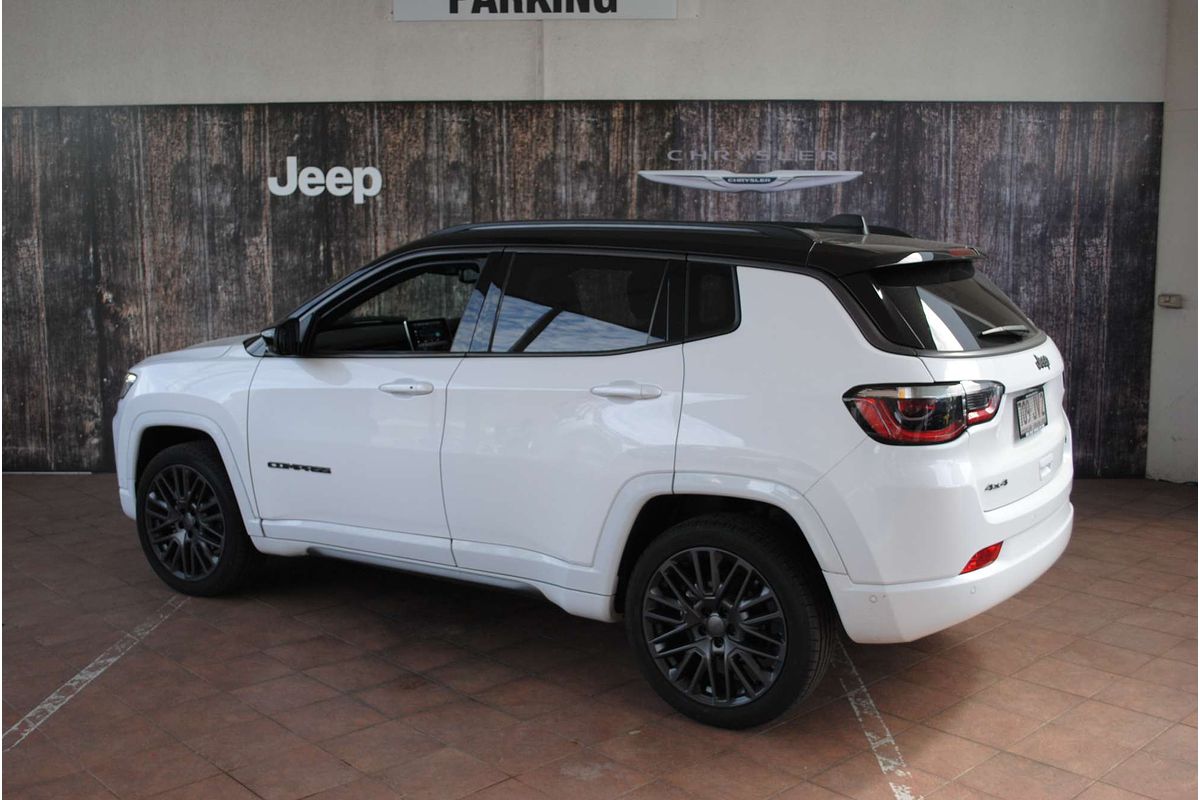 2023 Jeep Compass S-Limited M6