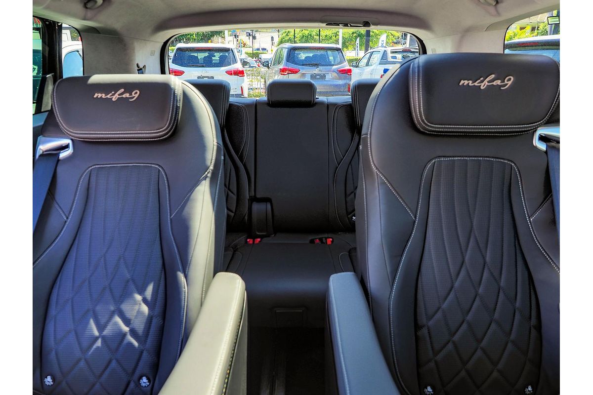 2022 LDV MIFA 9 Luxe