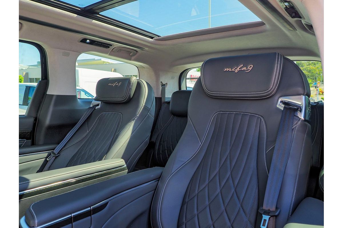 2022 LDV MIFA 9 Luxe