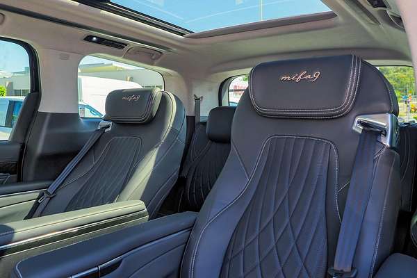 2022 LDV MIFA 9 Luxe