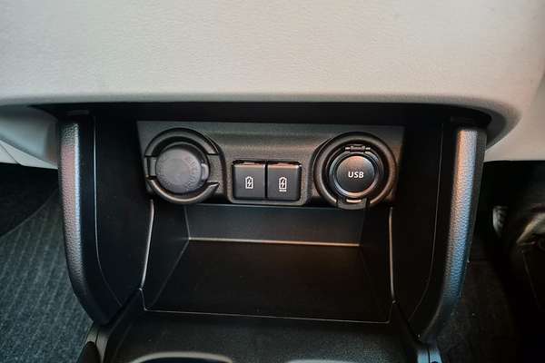 2024 Suzuki Swift Hybrid Plus UZ