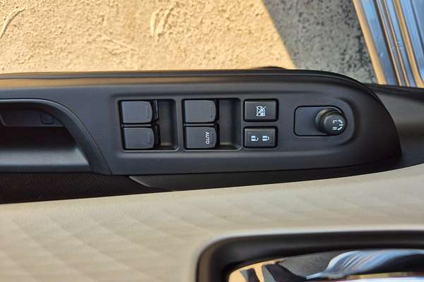 2024 Suzuki Swift Hybrid Plus UZ