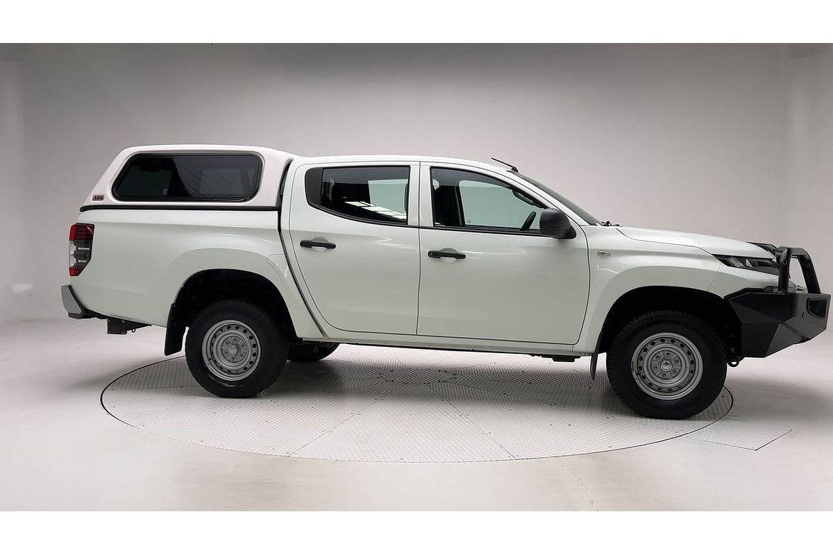 2020 Mitsubishi Triton GLX MR 4X4