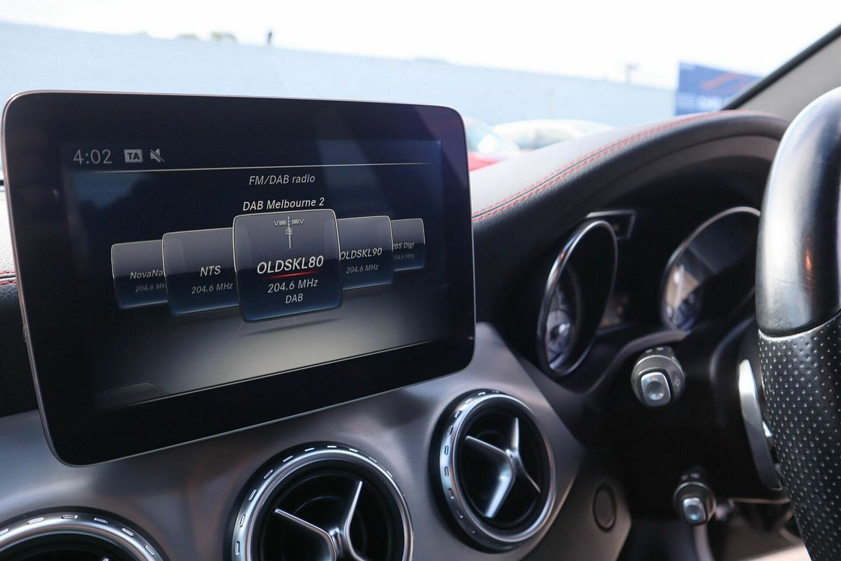 2017 Mercedes-Benz GLA-Class GLA180 X156