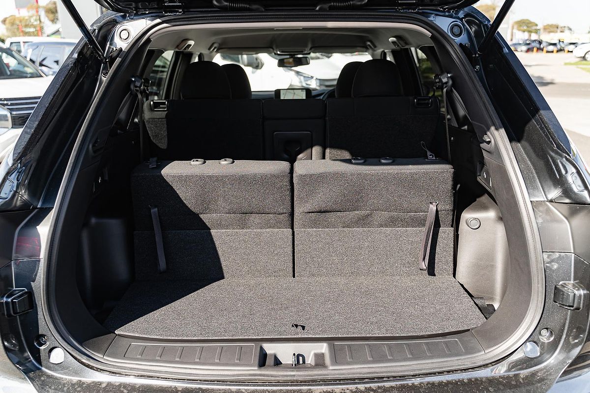 2024 Mitsubishi Outlander LS ZM