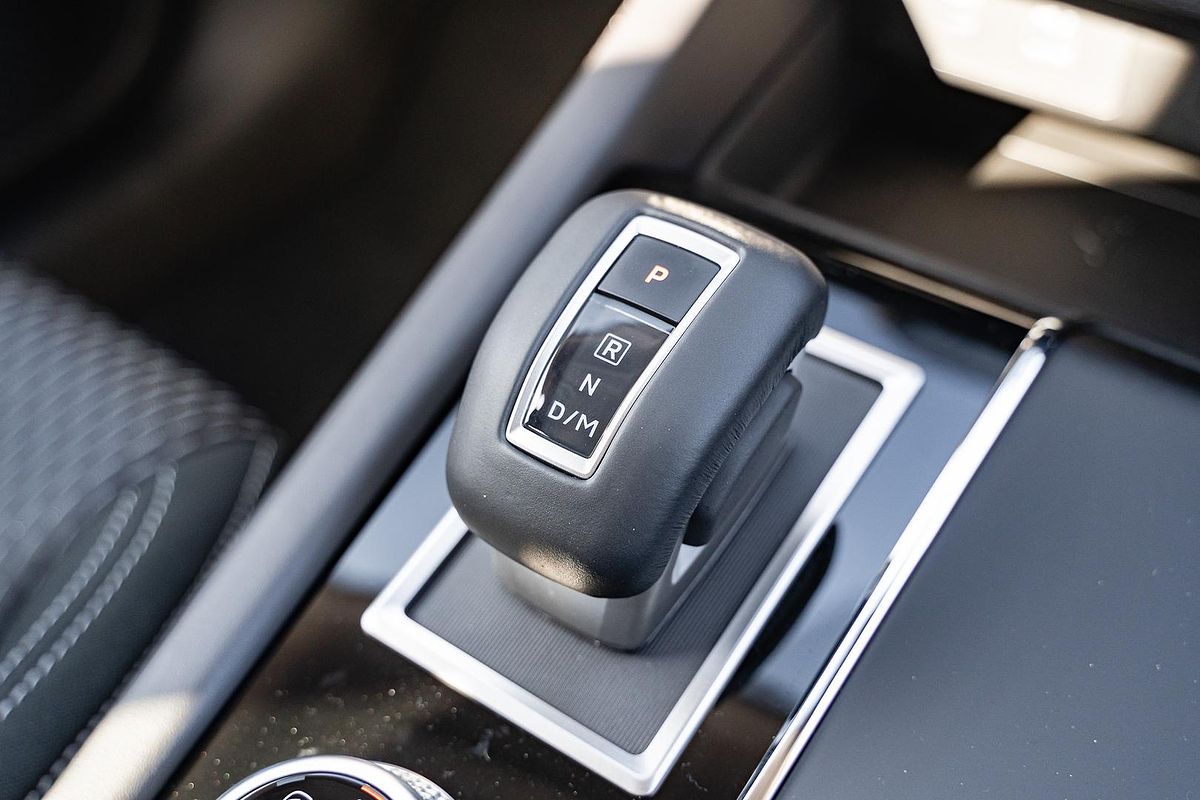 2024 Mitsubishi Outlander LS ZM