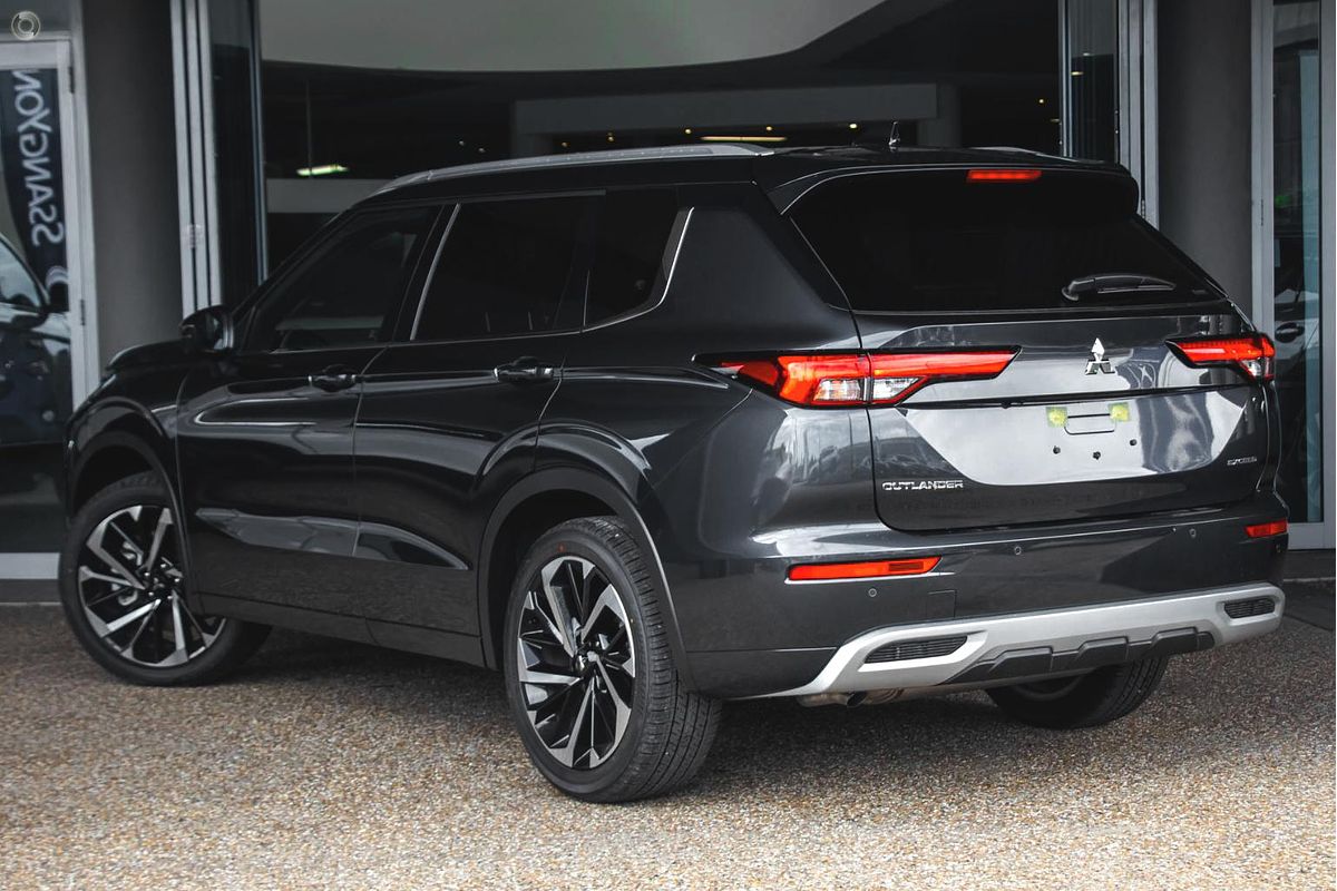 2024 Mitsubishi Outlander Exceed Tourer ZM