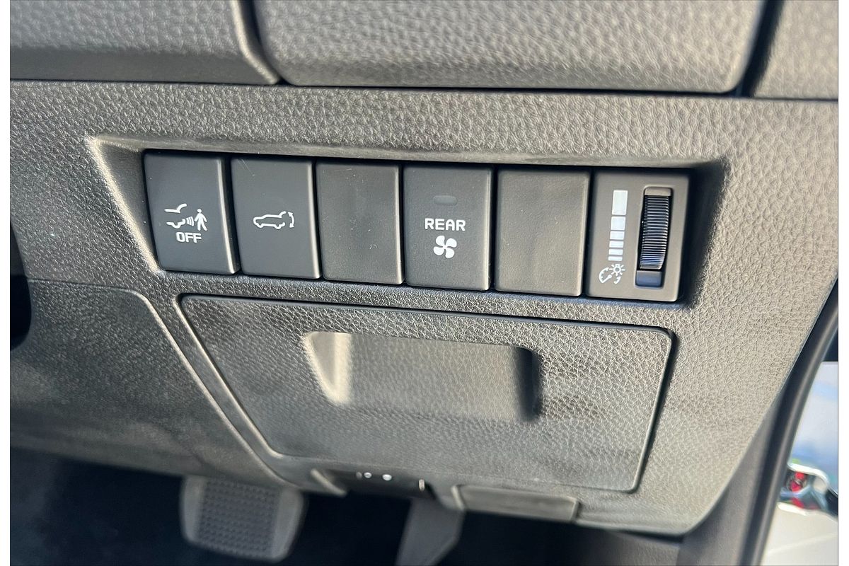 2024 Isuzu MU-X LS-T