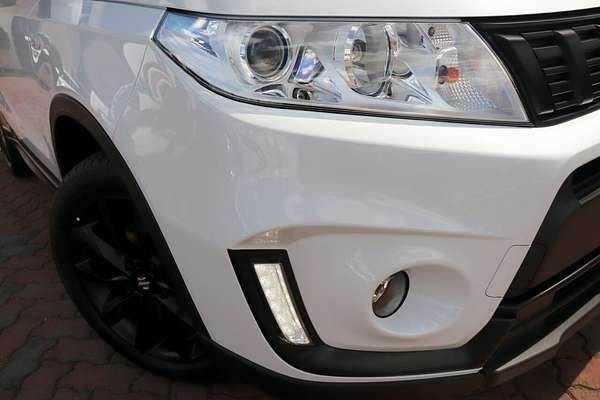 2023 Suzuki Vitara Shadow LY Series II