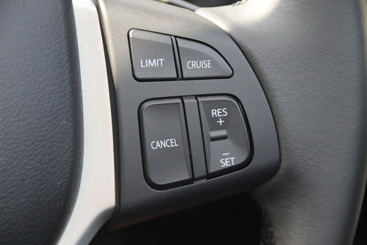 2023 Suzuki Vitara Shadow LY Series II
