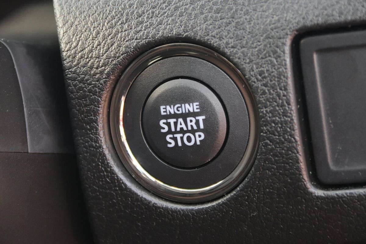 2023 Suzuki Vitara Shadow LY Series II
