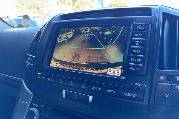 2011 Toyota Landcruiser Sahara (4x4) VDJ200R 09 Upgrade