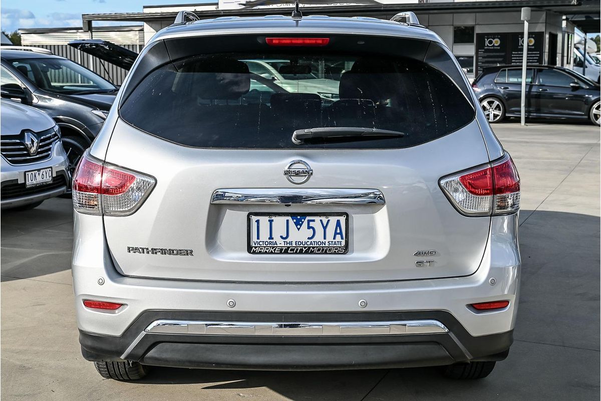 2016 Nissan Pathfinder ST in Silver Used SUV Pakenham VIC