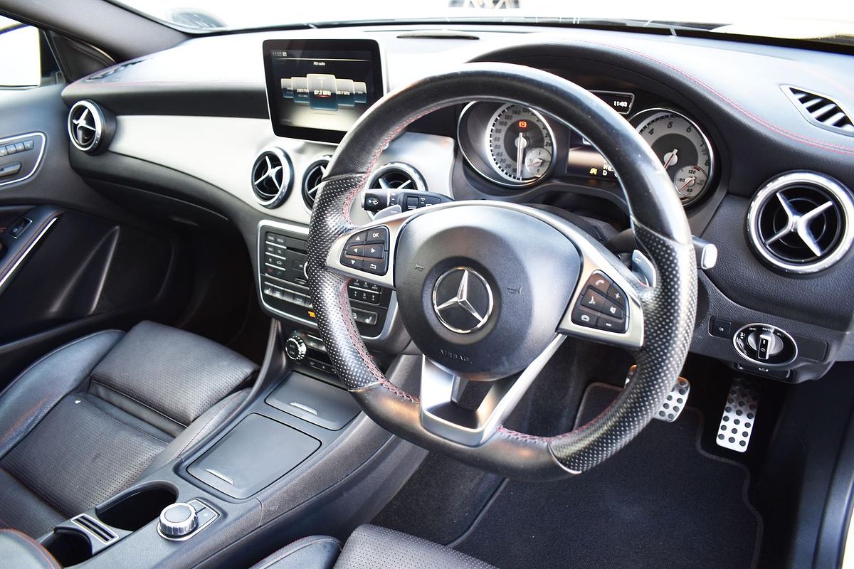 2015 Mercedes Benz GLA-Class GLA250 X156