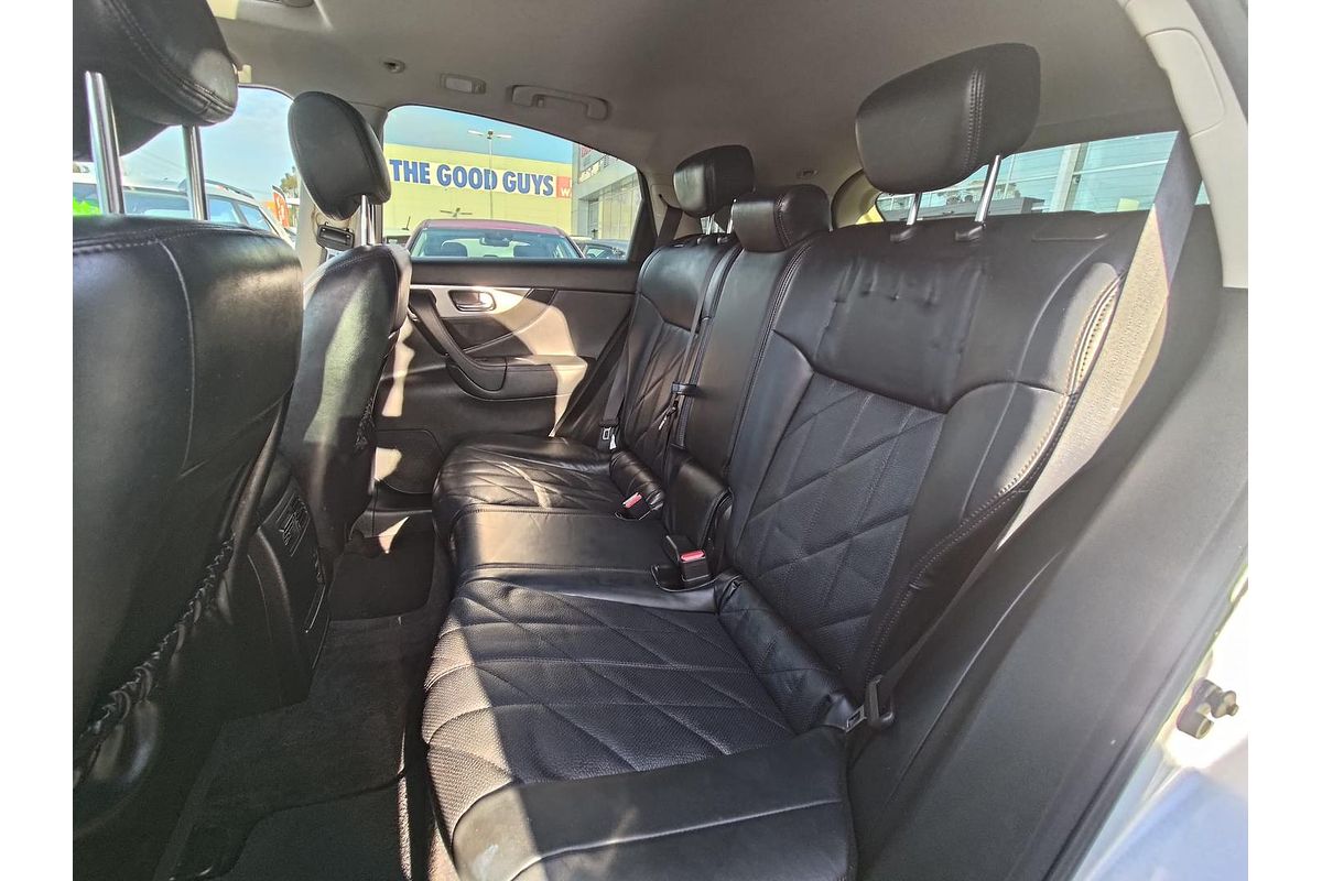 2019 INFINITI QX70 GT S51