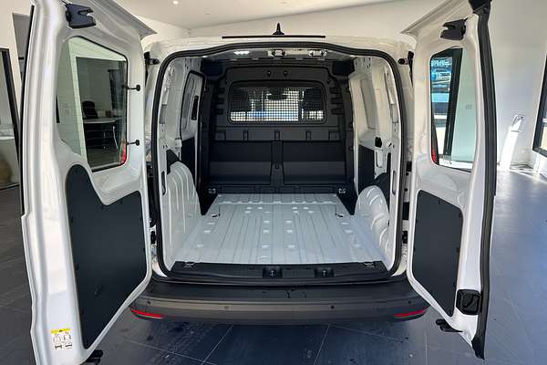 2024 Volkswagen Caddy SWB 5