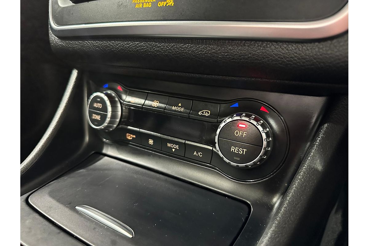 2014 Mercedes-Benz GLA-Class GLA200 CDI X156
