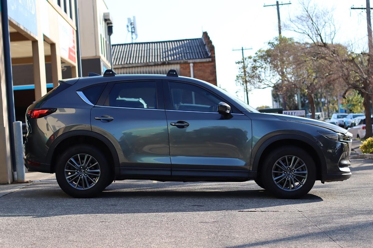 2018 Mazda CX-5 Touring KF4WLA