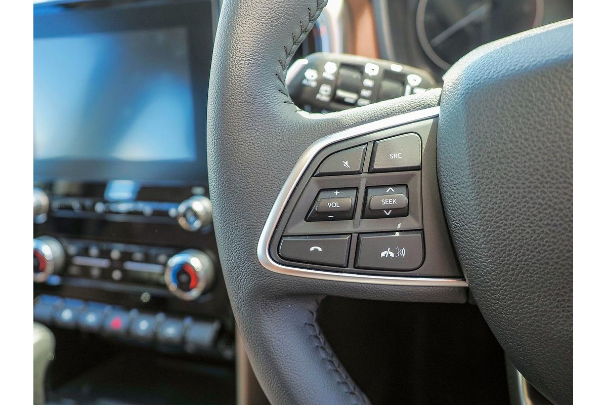 2023 Mahindra Scorpio Z8