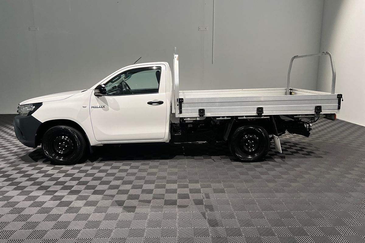 2017 Toyota Hilux Workmate 4x2 TGN121R RWD