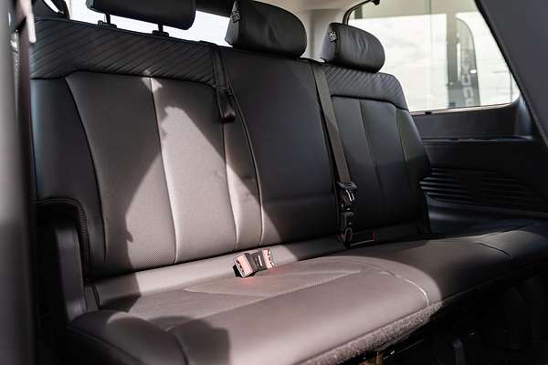 2024 Hyundai STARIA Highlander US4.V2