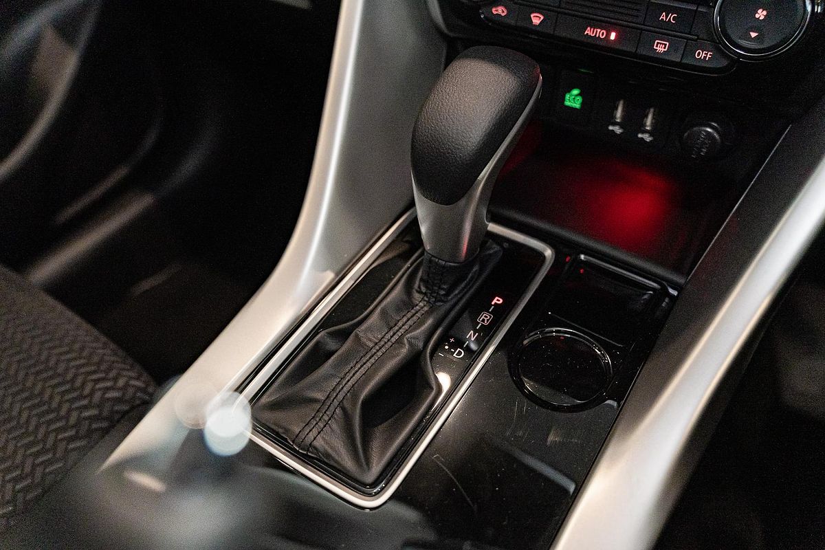 2024 Mitsubishi Eclipse Cross ES YB