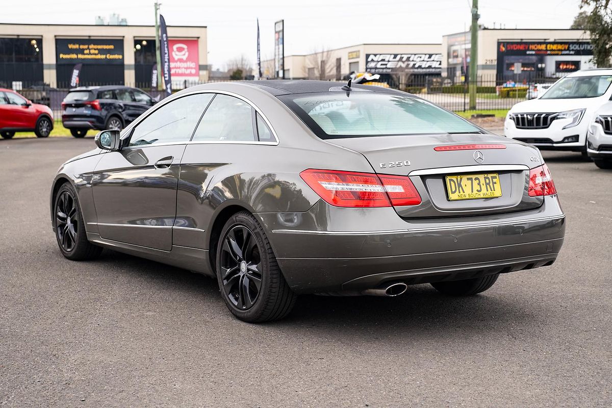 2009 Mercedes Benz E-Class E250 CGI Elegance C207