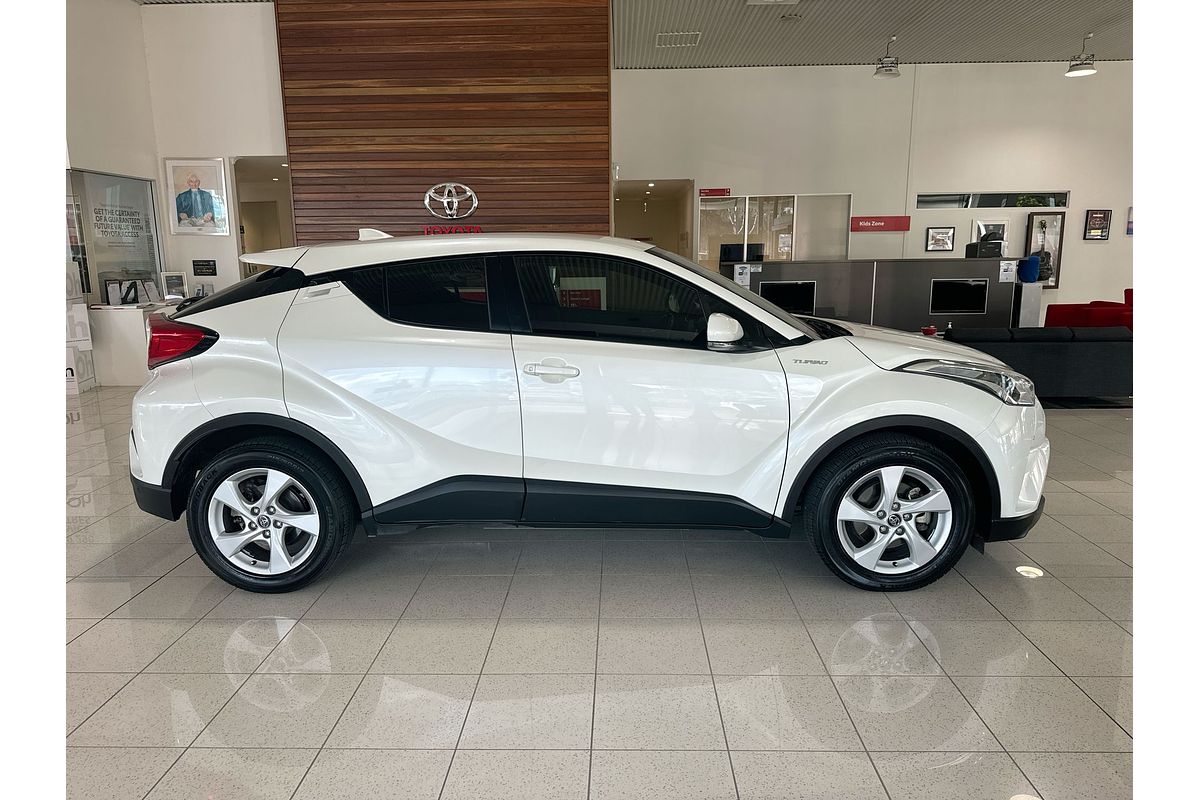 2017 Toyota C-HR NGX50R