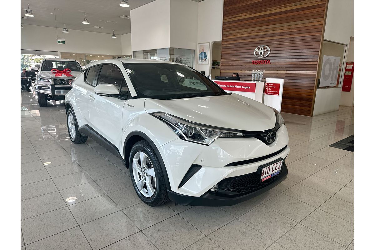 2017 Toyota C-HR NGX50R