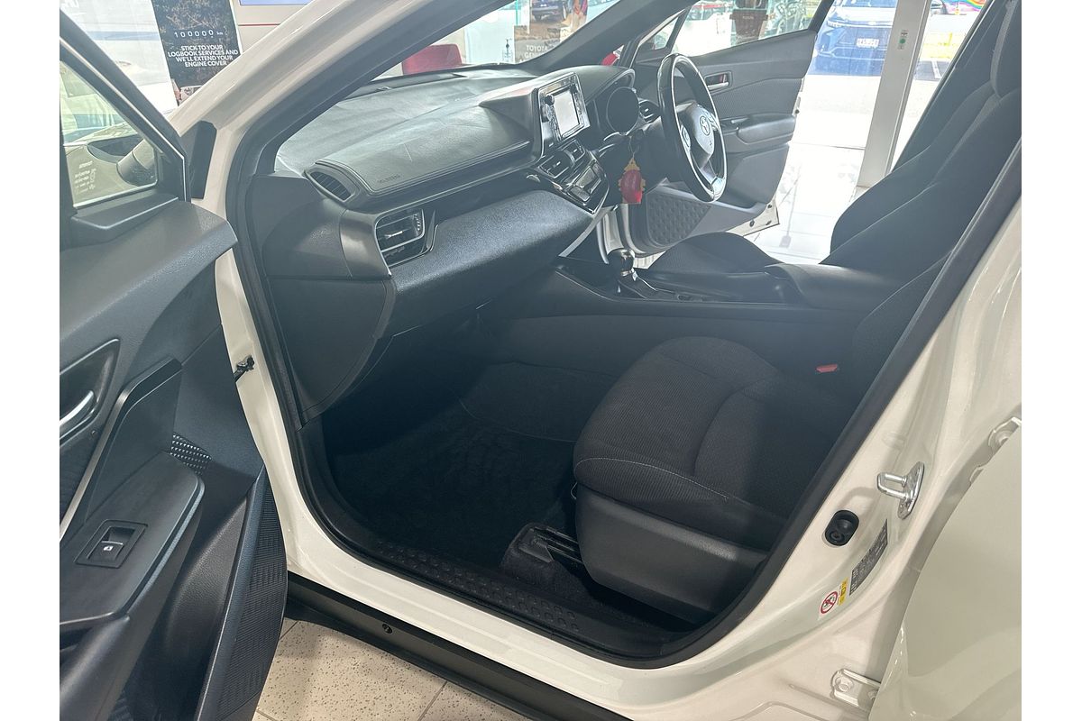 2017 Toyota C-HR NGX50R