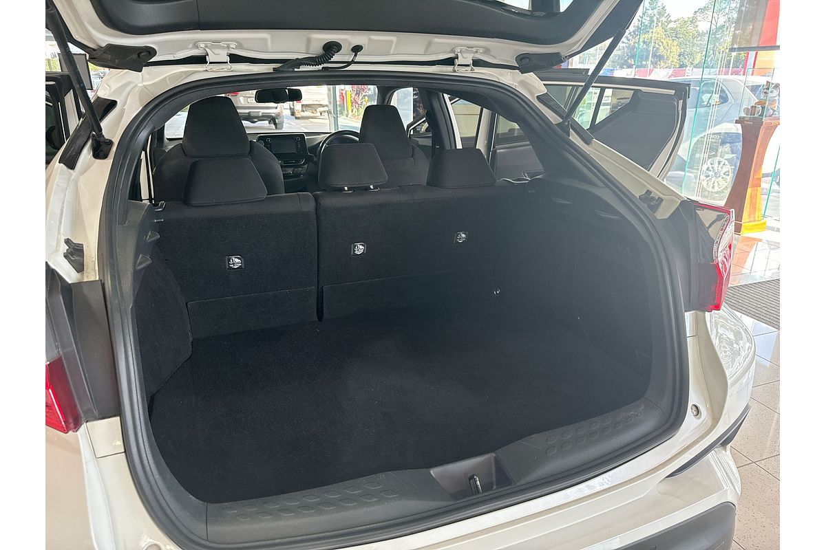 2017 Toyota C-HR NGX50R