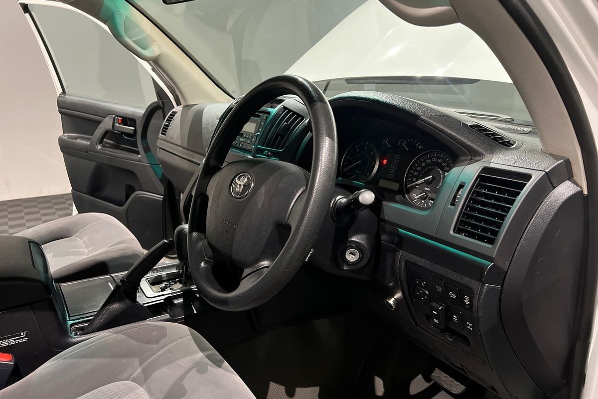 2016 Toyota Landcruiser GX VDJ200R