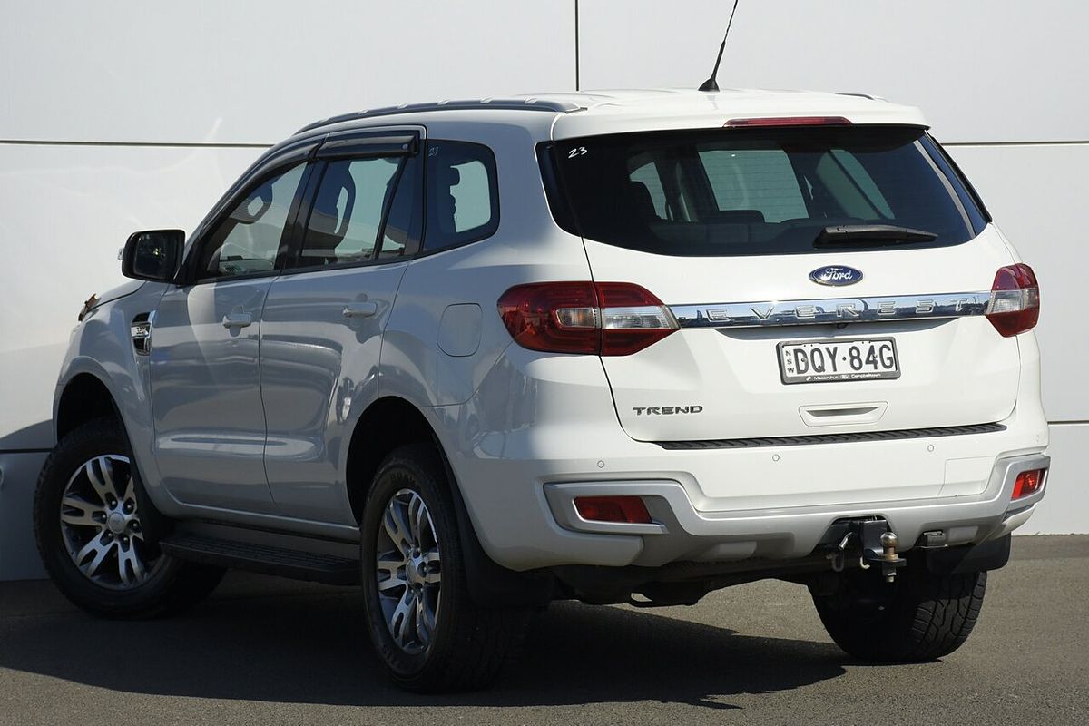 2017 Ford Everest Trend UA