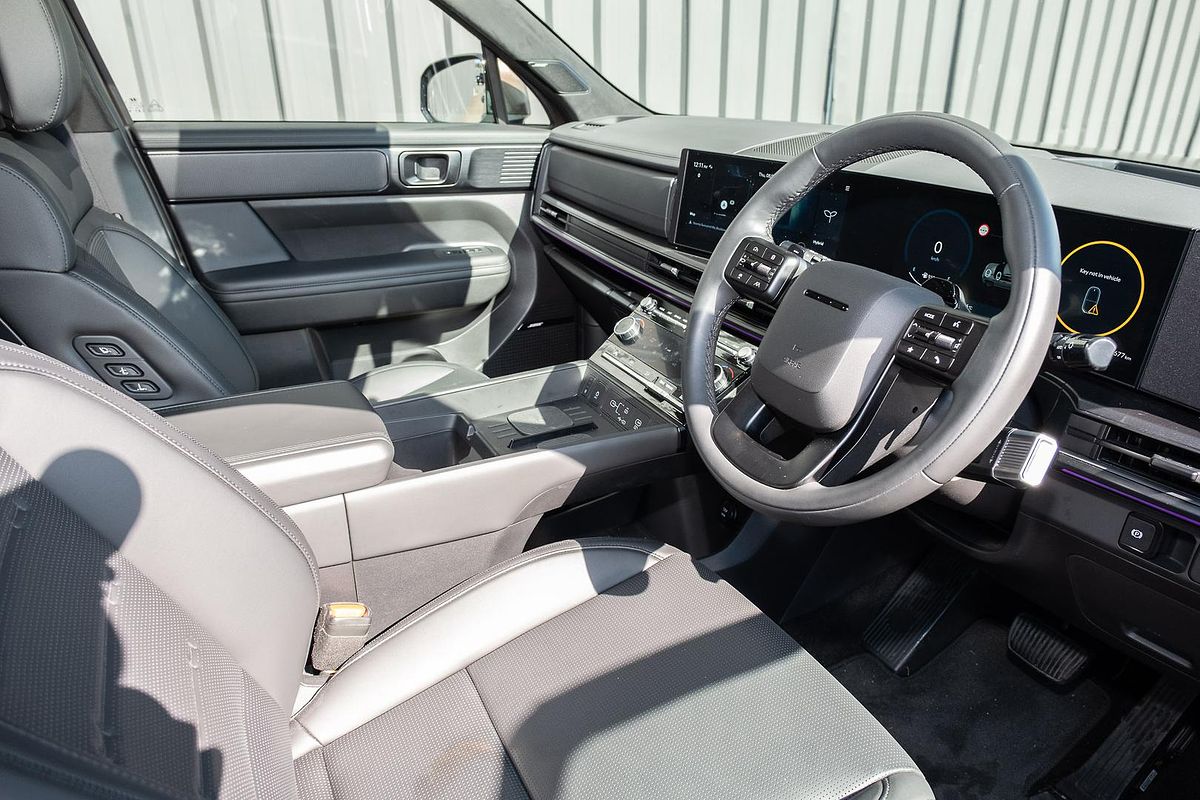 2024 Hyundai Santa Fe Hybrid Calligraphy MX5.V1