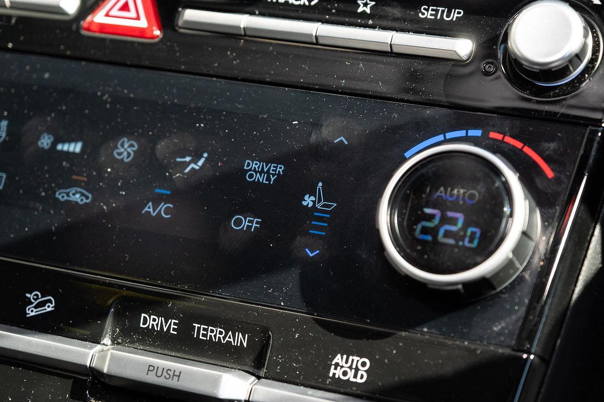 2024 Hyundai Santa Fe Hybrid Calligraphy MX5.V1