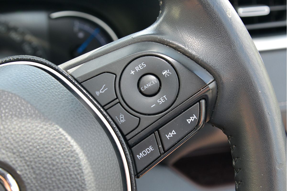 2020 Toyota RAV4 Cruiser AXAH54R