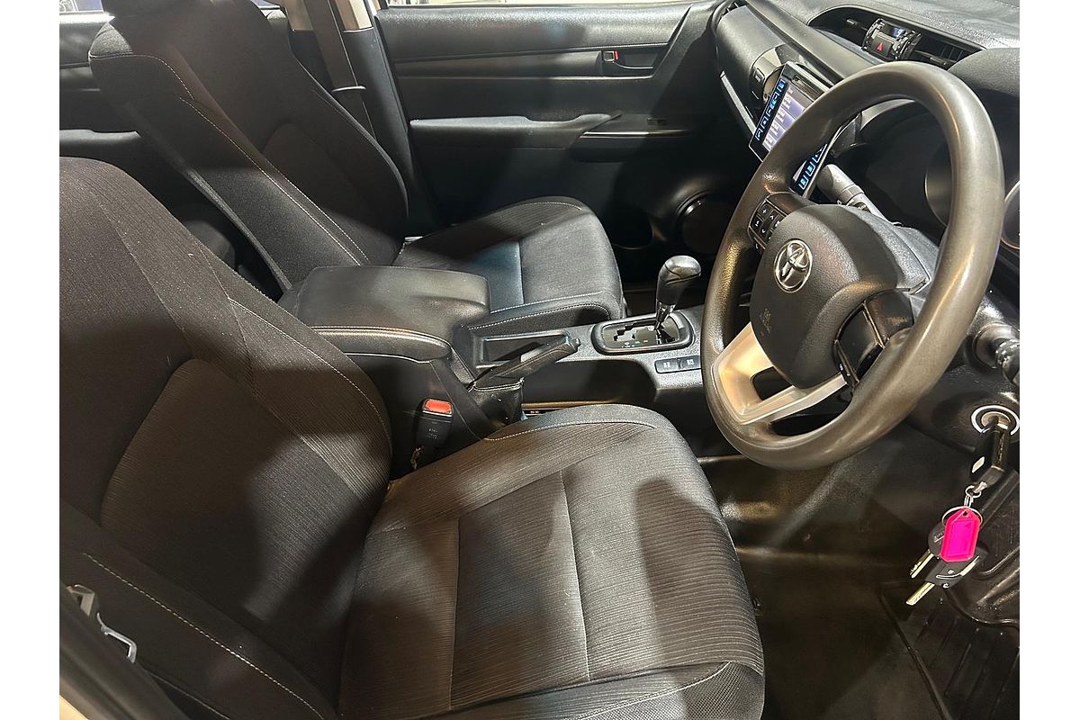 2018 Toyota Hilux SR GUN126R 4X4