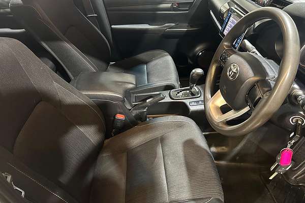 2018 Toyota Hilux SR GUN126R 4X4