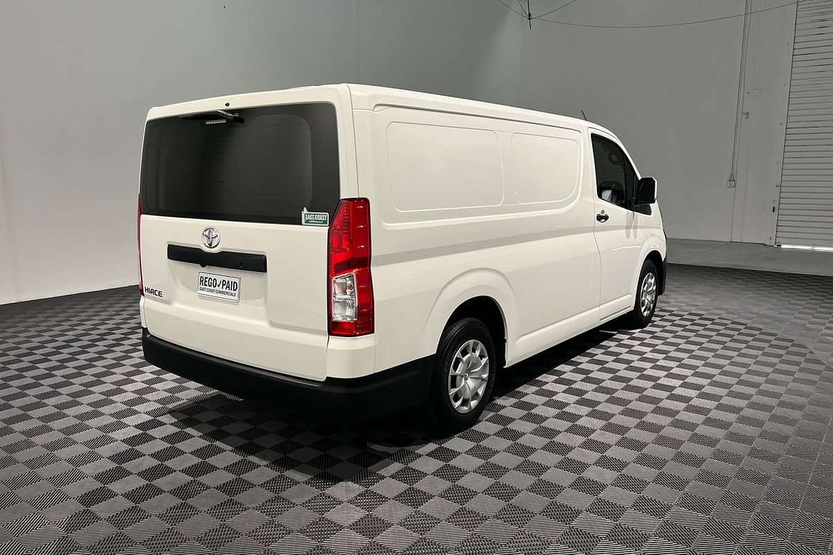 2021 Toyota HiAce LWB GDH300R