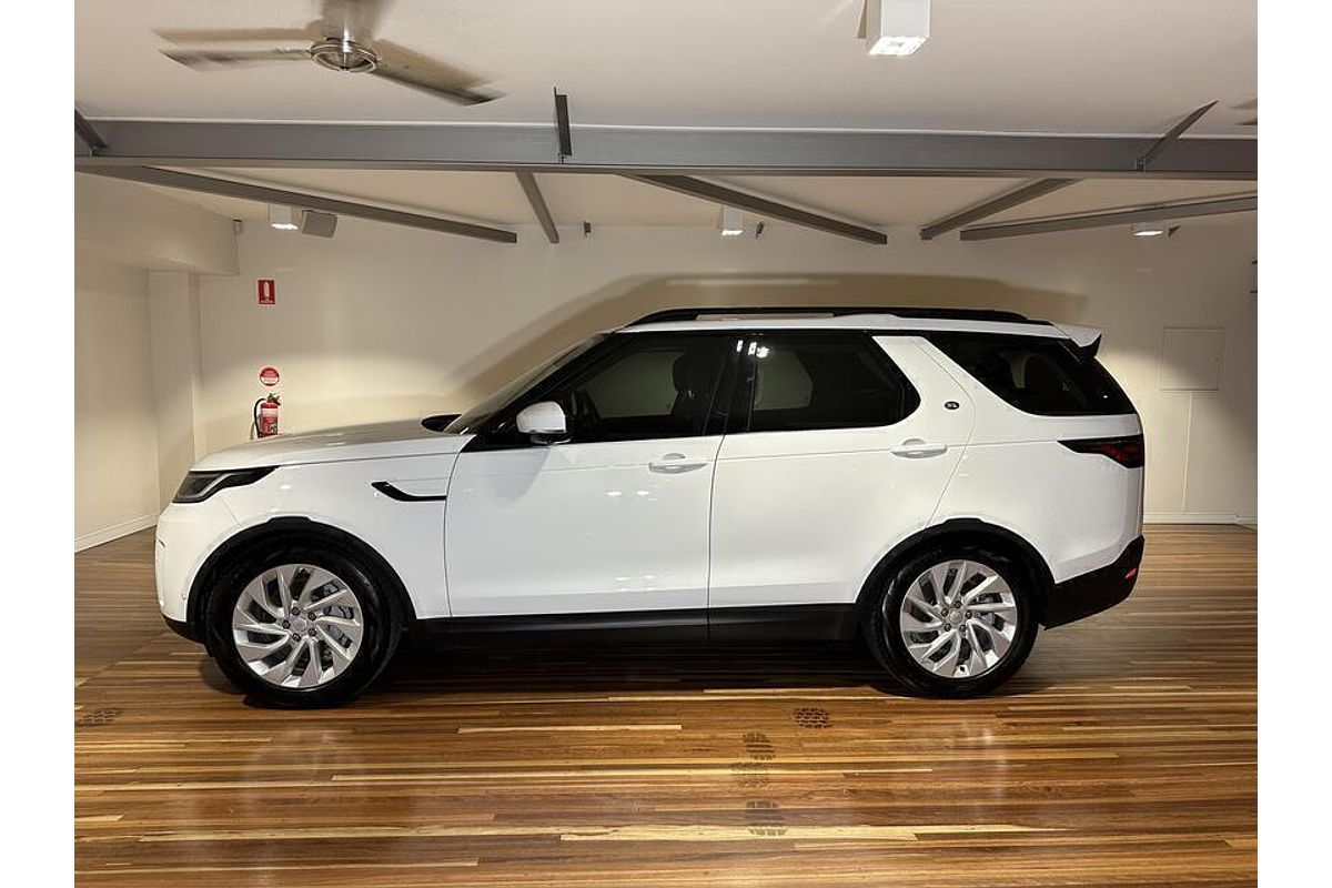 2021 Land Rover Discovery D300 S Series 5