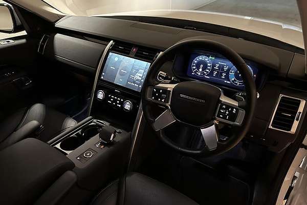 2021 Land Rover Discovery D300 S Series 5