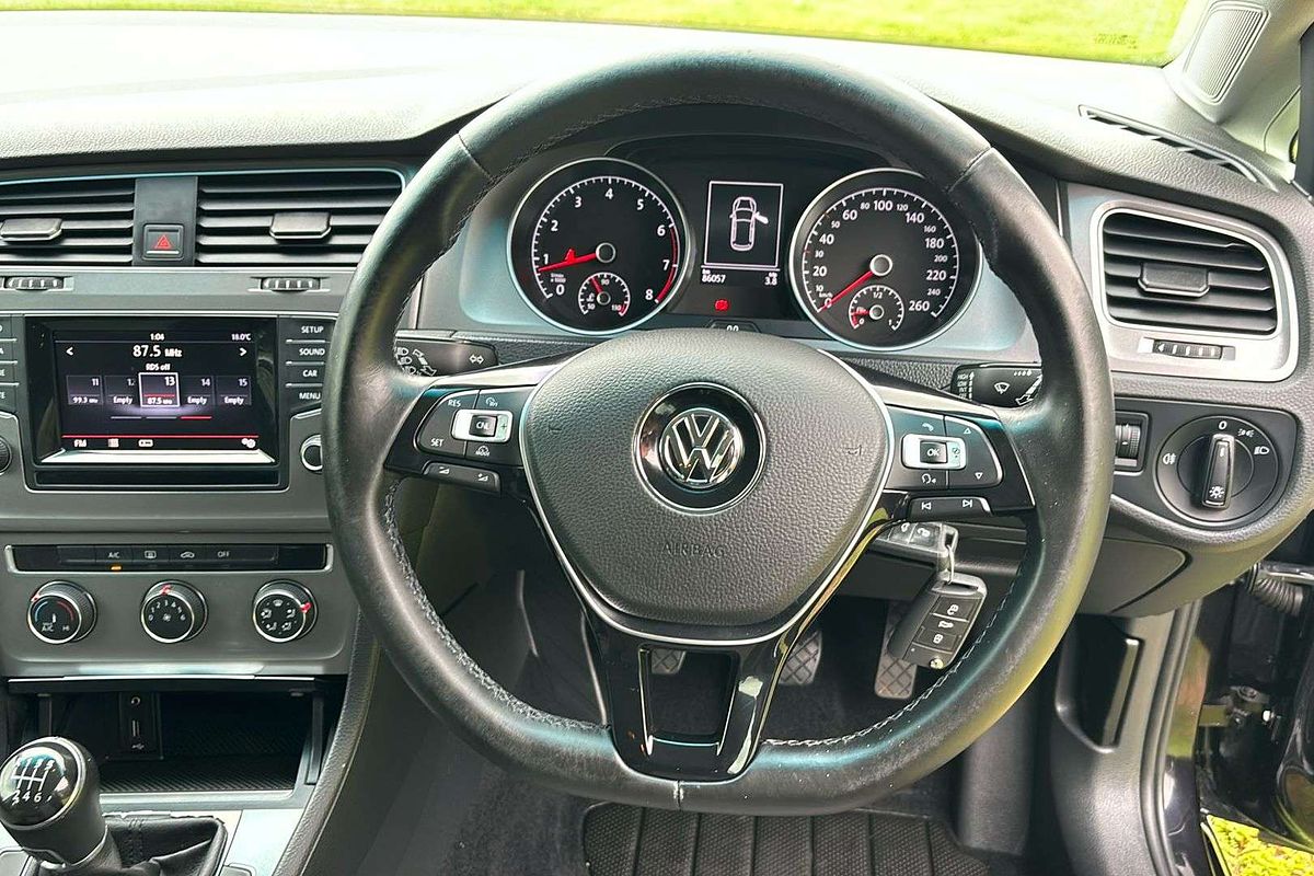 2015 Volkswagen Golf 90TSI 7