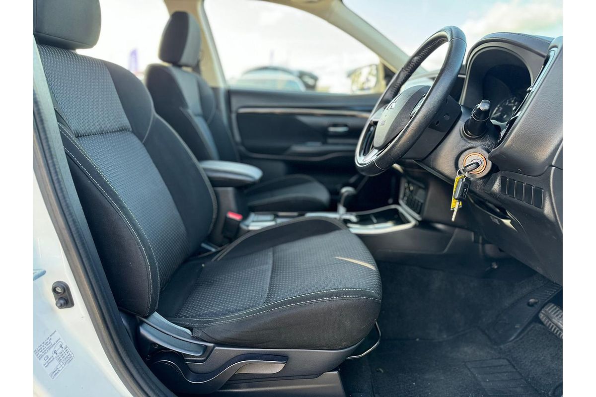 2019 Mitsubishi Outlander ES ZL