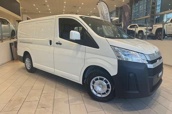 2024 Toyota Hiace GDH300R