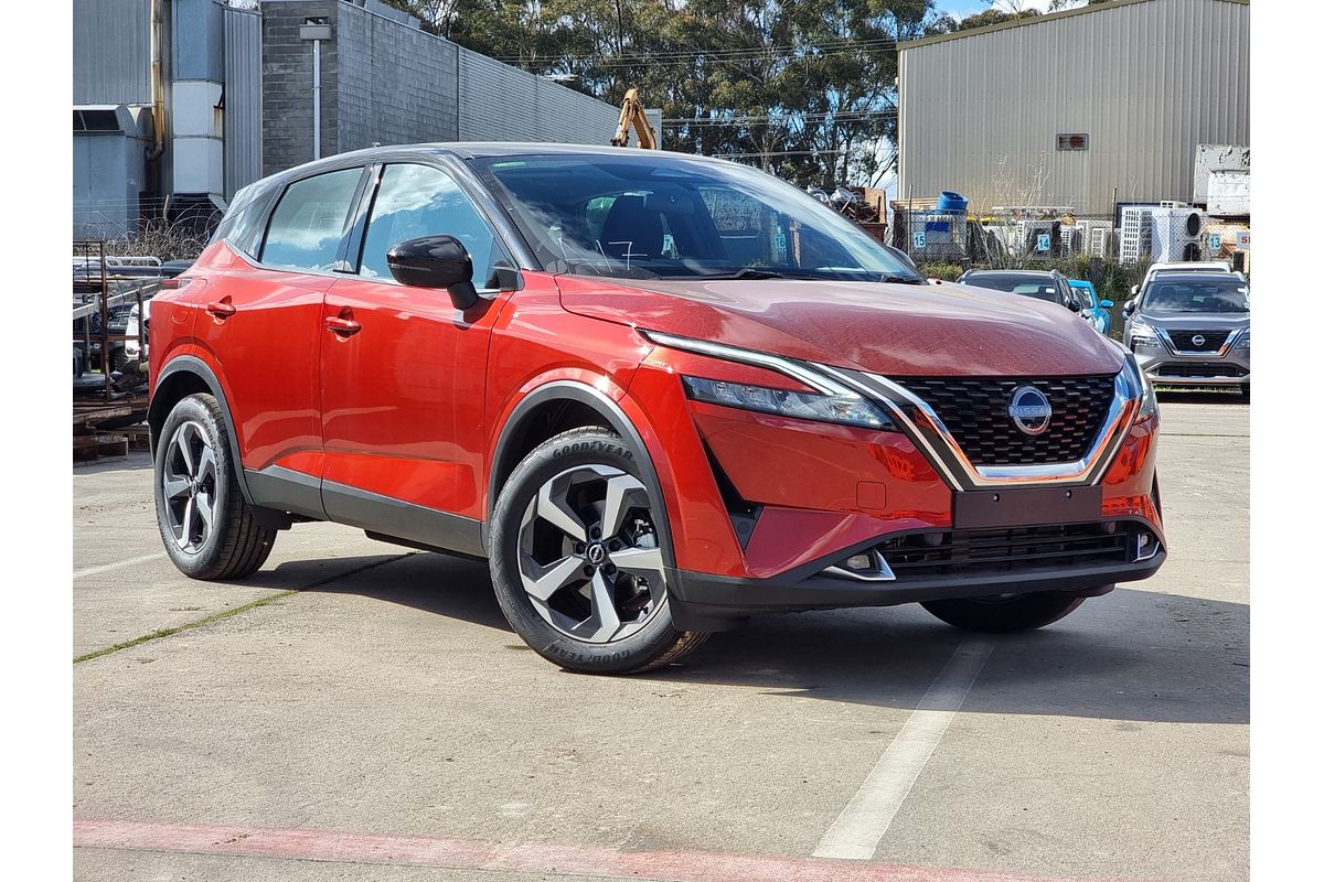 2024 Nissan QASHQAI ST+ J12