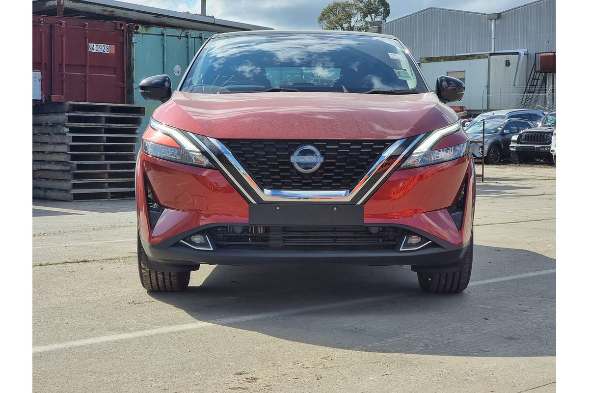 2024 Nissan QASHQAI ST+ J12